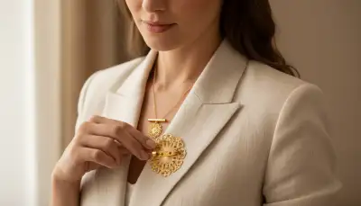 Die Kunst, Broschen zu tragen